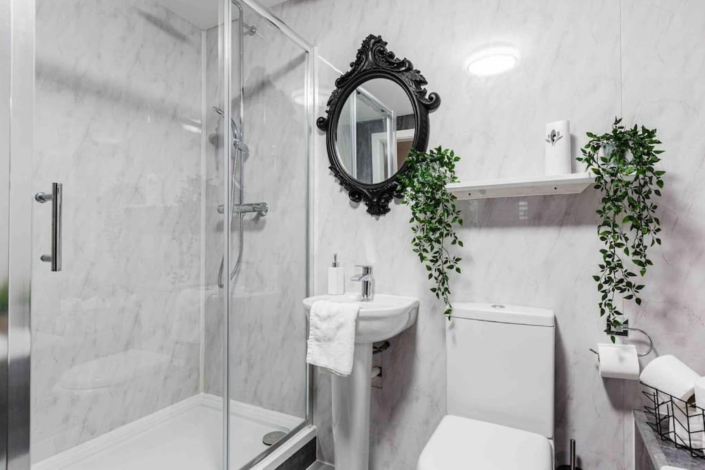 ליברפול Vip City Centre Apartment With Secure Free Parking מראה חיצוני תמונה